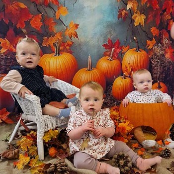 halloween picture with children